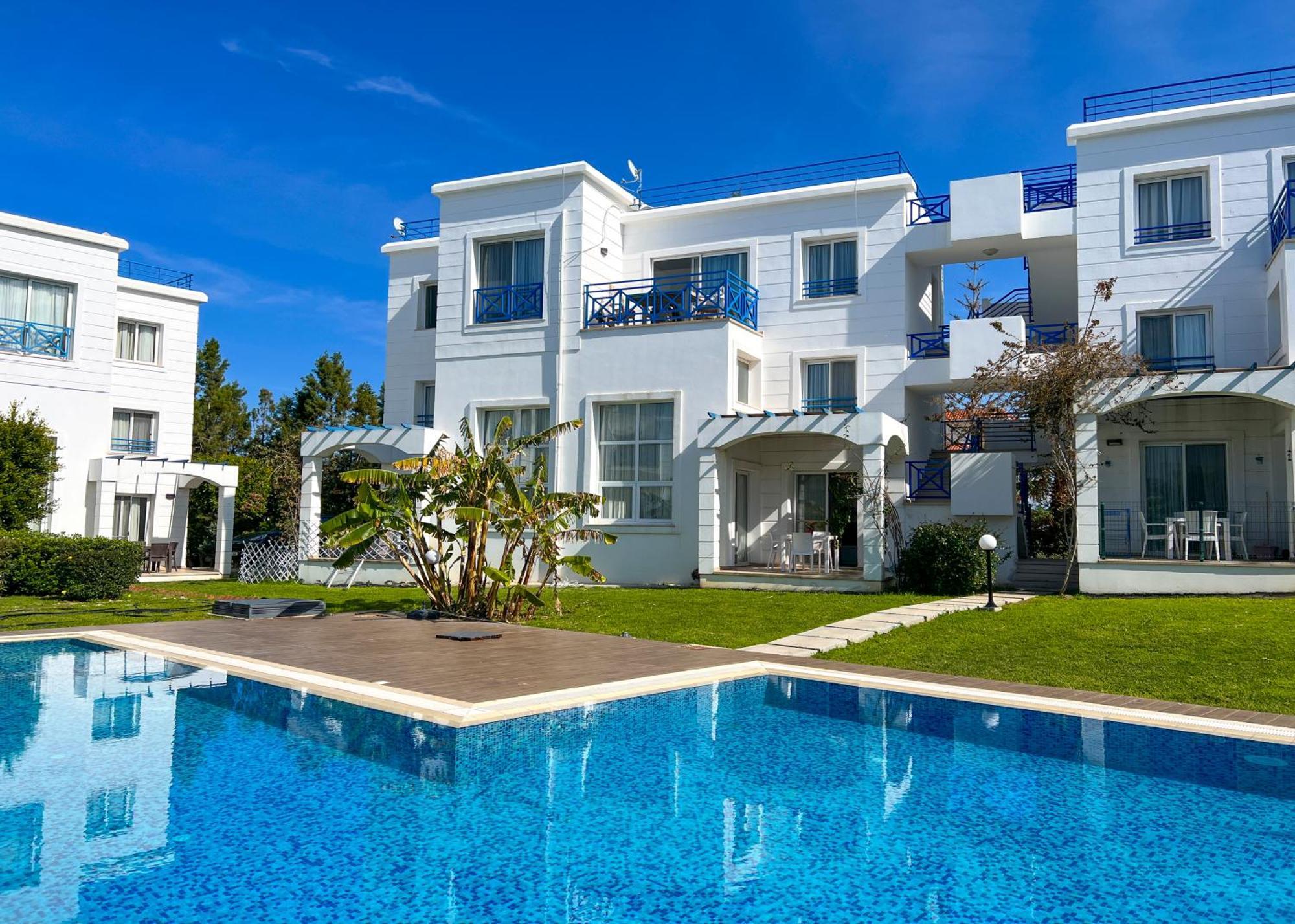 Garden Loft Apt With Pool In Alsancak Kyrenia Girne Dış mekan fotoğraf